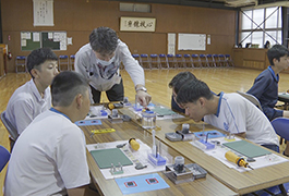 写真：令和8年度 燃料電池ミニカー教室